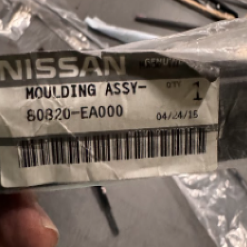 Genuine Nissan 80820-EA000 Moulding Assy-Front Door Outside,RH