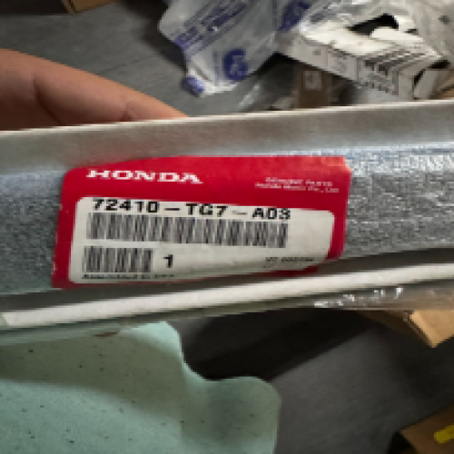 Belt Molding – Honda (72410-TG7-A03)