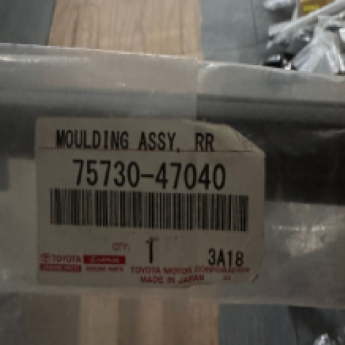 Toyota 75730-47040 MOULDING Assembly, Rear Do